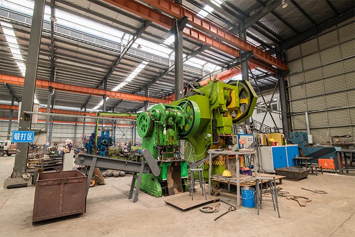 鞍山网架配件-锥头加工车间